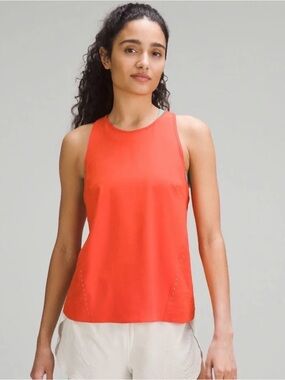 Lululemon Athletica top Women's Orange Sleeveless Top size   4